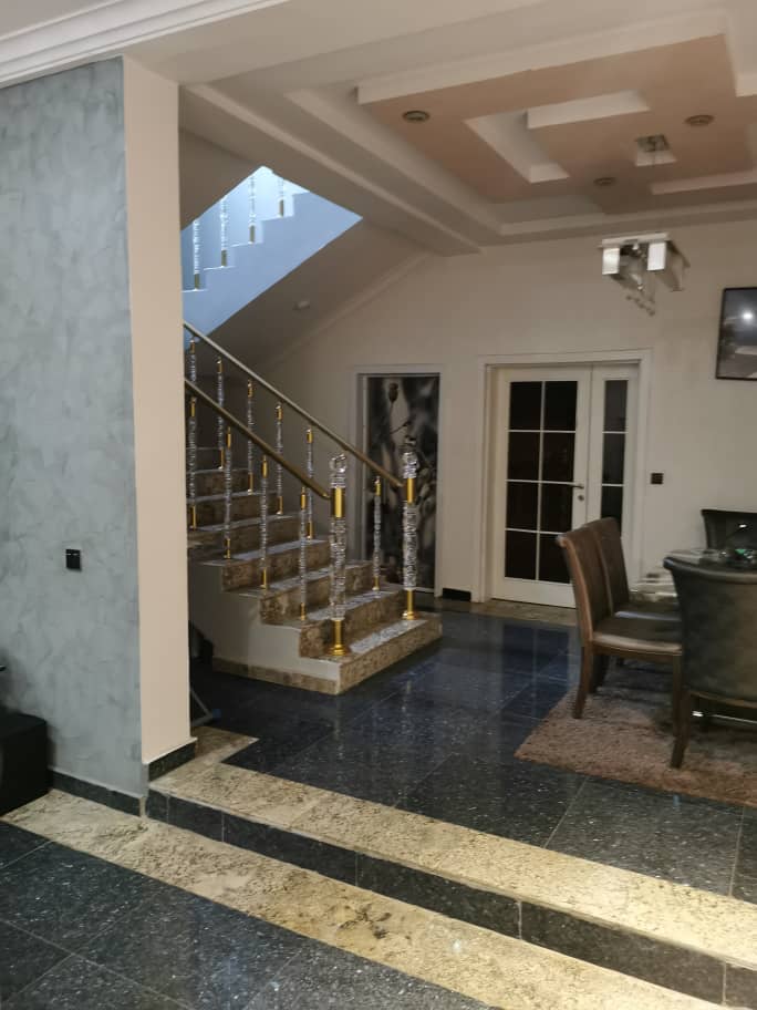 Gallery image 13